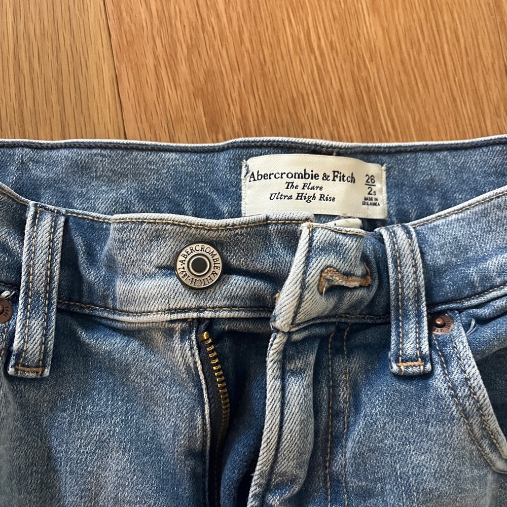 Abercrombie & Fitch curve love ultra flare high rise